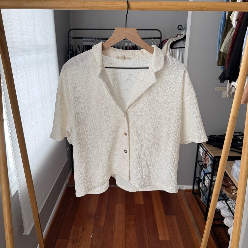 Madewell Crinkle Button Down Shirt - Picture 2 of 8